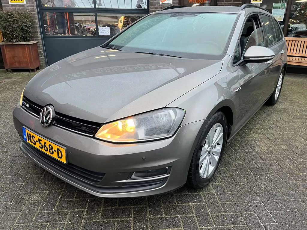 Volkswagen Golf 1.0 TSI Comfortline  Trekhaak PDC Nette auto!