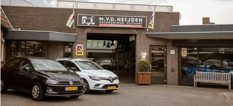 Lynk & Co 01 1.5TD 261pk PHEV 7DCTH   KOMT BINNEN!!