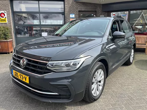 Volkswagen Tiguan 1.4 TSI eHybrid Life  CarPlay
