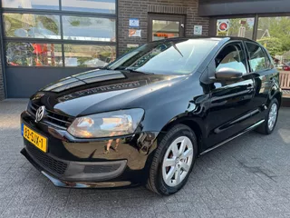 Volkswagen Polo 1.2 Trend  Koppeling is nieuw Nette auto!