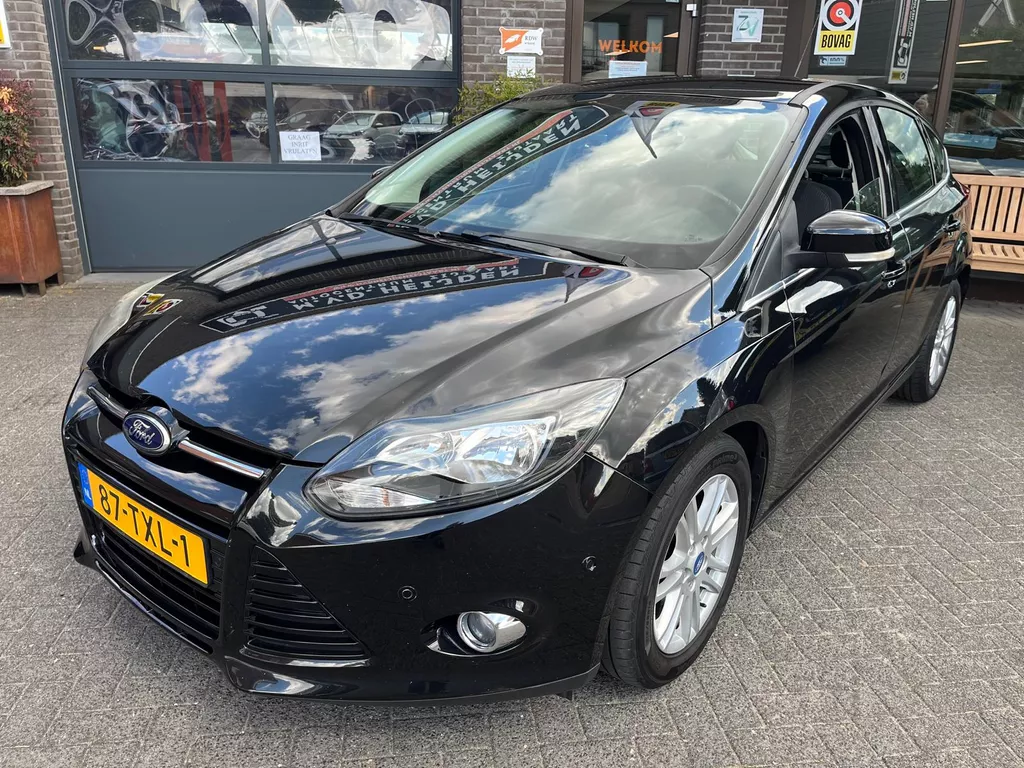 Ford Focus 1.0 EcoBoost Titanium Trekhaak motor 30.000 km