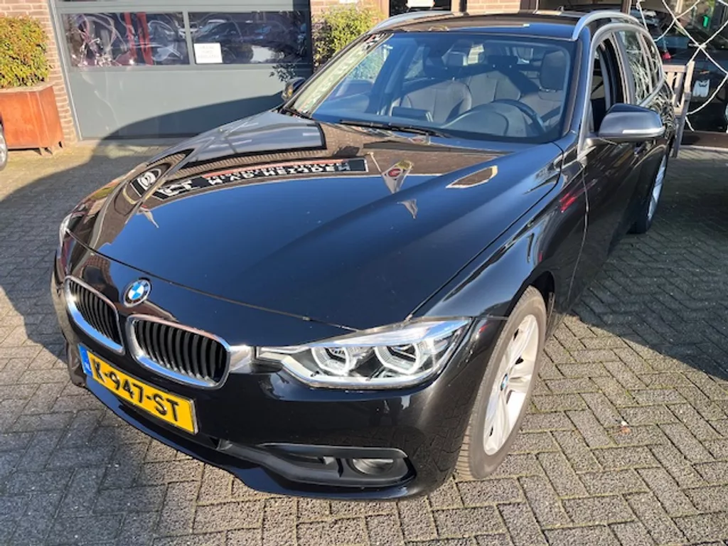 BMW 3-Serie Touring 318   Cruise control Parkeersensoren