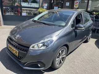 Peugeot 208 1.2 VTI Tech Allure Panorama KOMT BINNEN!!