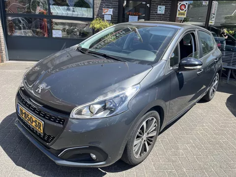Peugeot 208 1.2 VTI Tech Allure Panorama App-Connect