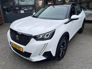 Peugeot 2008 1.2 Puretech Allure Trekhaak Navigatie
