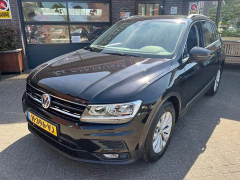 Volkswagen Tiguan 1.5 TSI Comfortline Business  App-connect