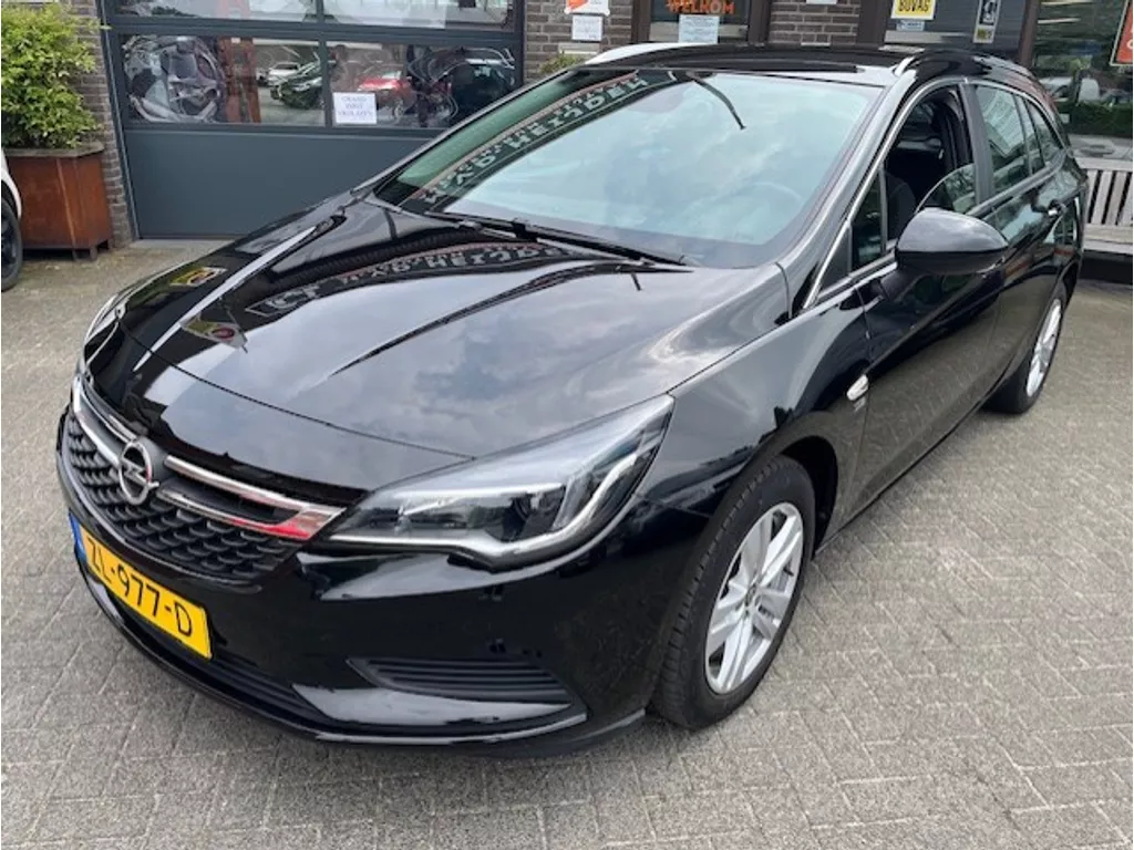 Opel Astra Sports Tourer 1.4 Turbo Sports Tourer 120jr. Trekhaak Navigatie