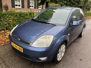 Ford Fiesta 1.3 Futura APK 28-11-'25 Nieuwe koppeling!