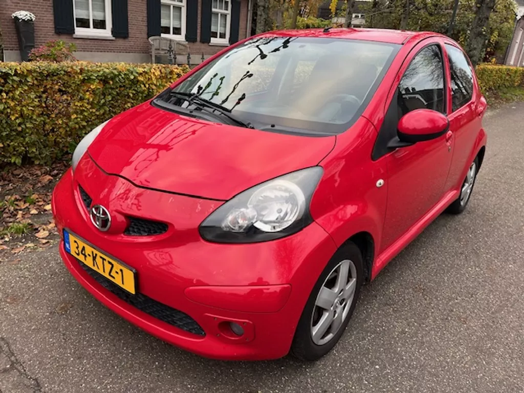 Toyota Aygo 1.0 12V VVT-I 5DRS MMT (apk tm  dec 2025)