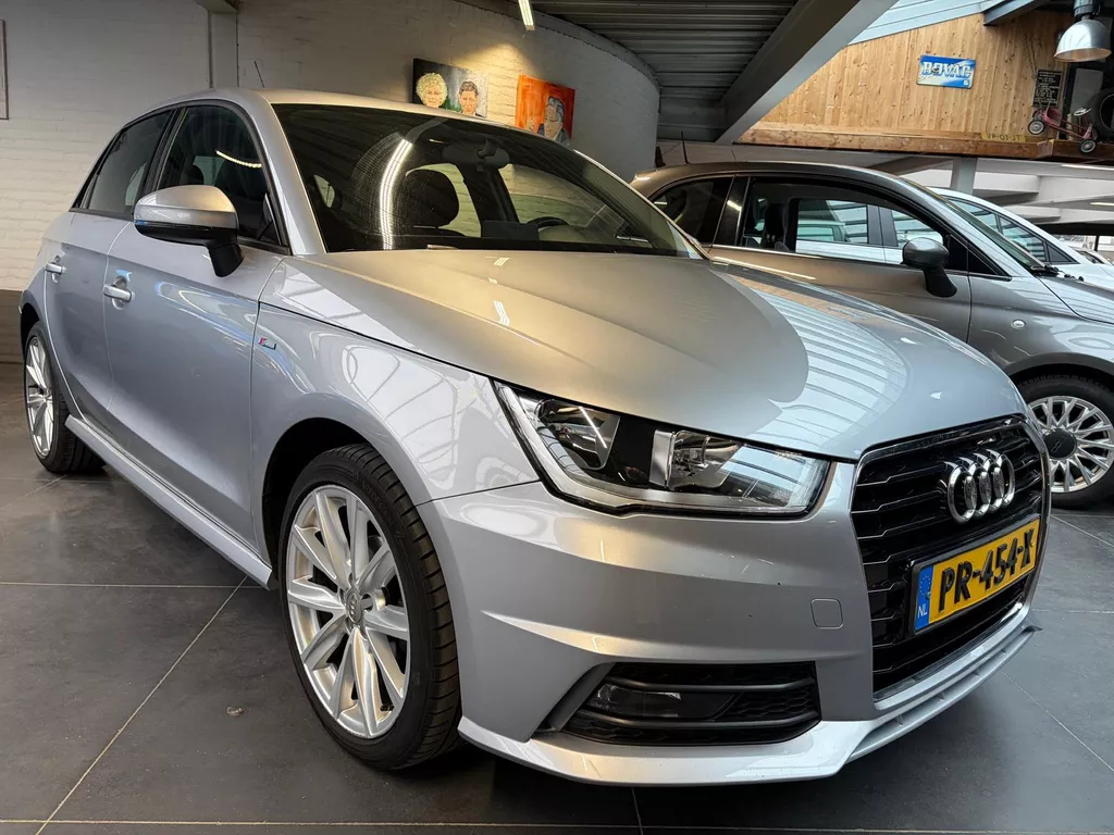 Audi A1 1.0 TFSI S-Line